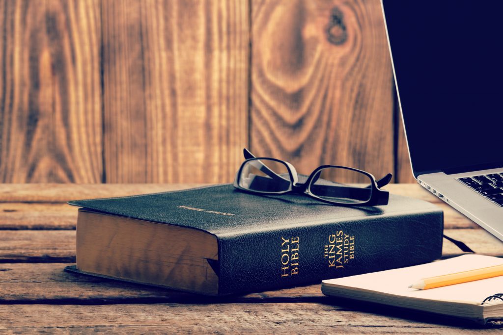 What Is The Best Worship Presentation Software Mediashout